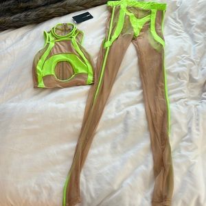 2 piece set